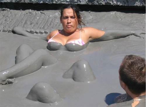 Грязная девушка