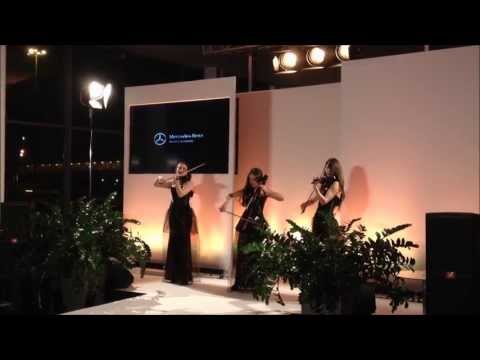 Скрипачки и виолончелистка Violin Group DOLLS, Mercedes-benz презентация