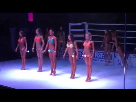 ШОК!!! Участница "Бикини" упала в обморок, во время выступления!!!