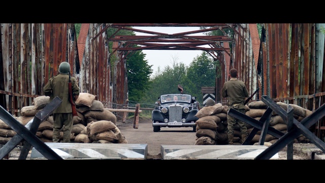 На Париж (2018) Тизер смотреть онлайн
