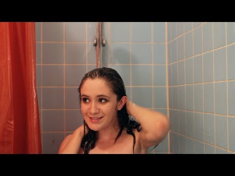 Жёсткий прикол с девушкой в ванне