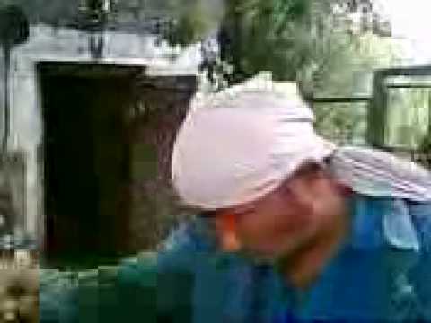 ЗА ВДВ! или как надо разбивать бутылки об голову